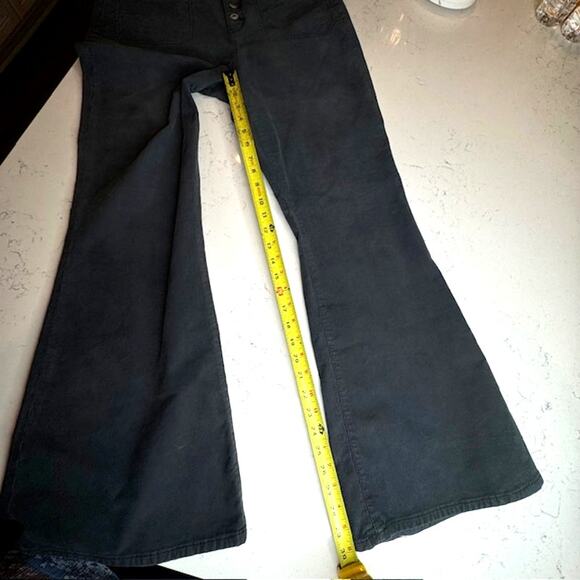 AE NWOT Corduroy Super High-Waisted Flare Pant Gray Sz 14 - Picture 9 of 14